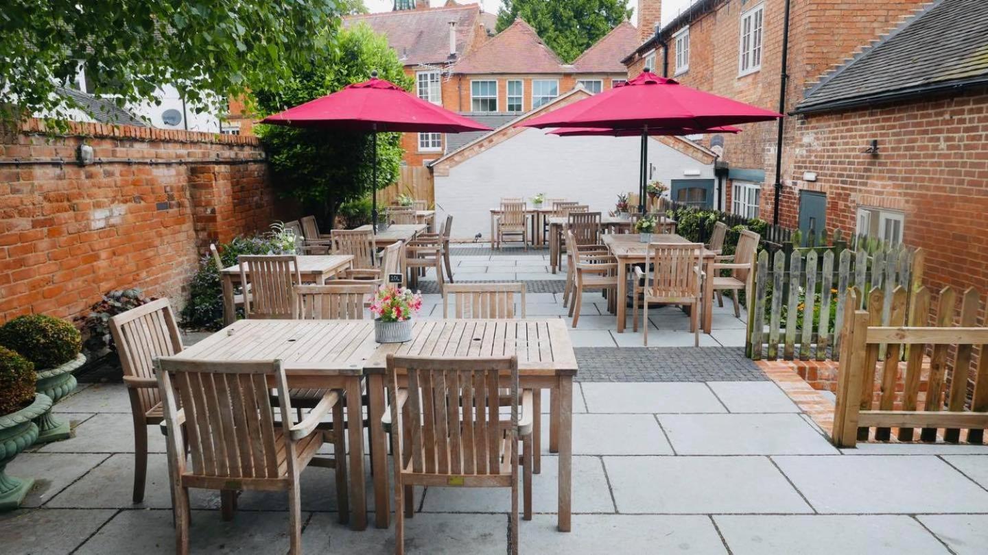 The Boot Inn Burton-upon-Trent Extérieur photo