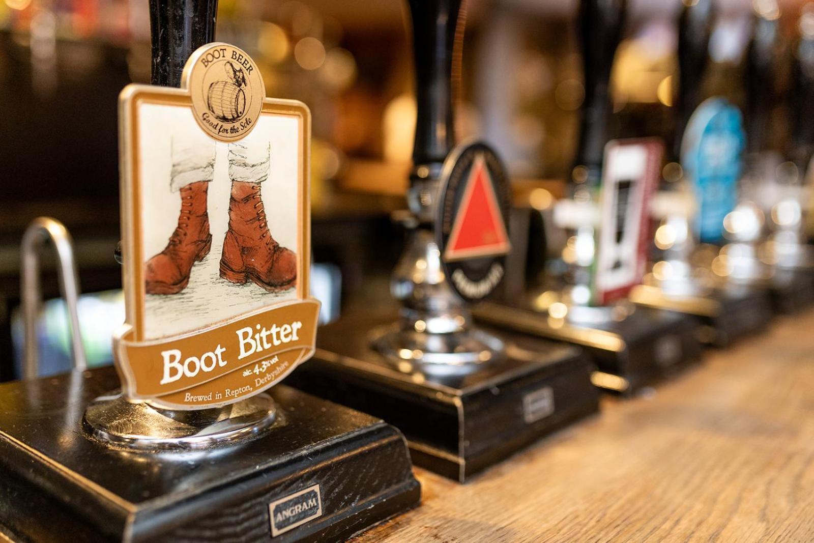 The Boot Inn Burton-upon-Trent Extérieur photo